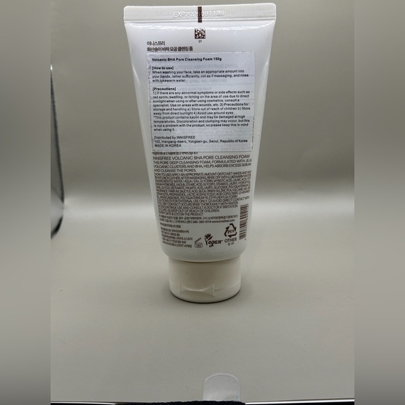 Volcanic BHA Pore Cleansing Foam - White - Picture 2 of 2